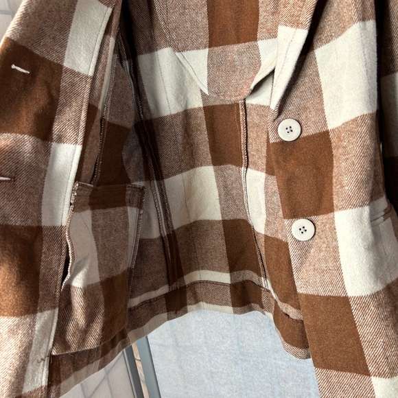 Splendid white and brown checked coat - Picture 6 of 6